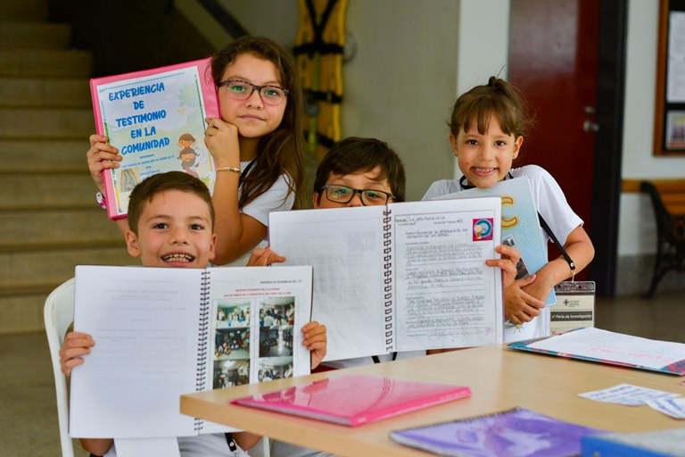 Los estudiantes de Primaria también son instruidos por la cátedra de investigación.