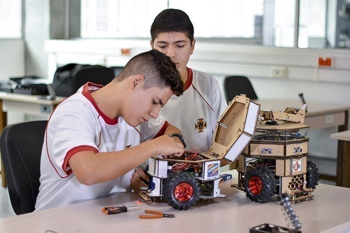 Curso de formación continua de robótica.