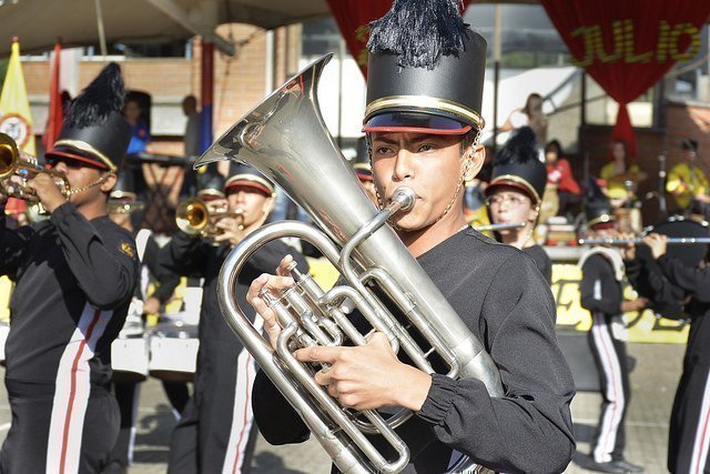 La Banda Musico Marcial realizó la coreografía ganadora del Festival de Bandas en Calarcá Quindío.