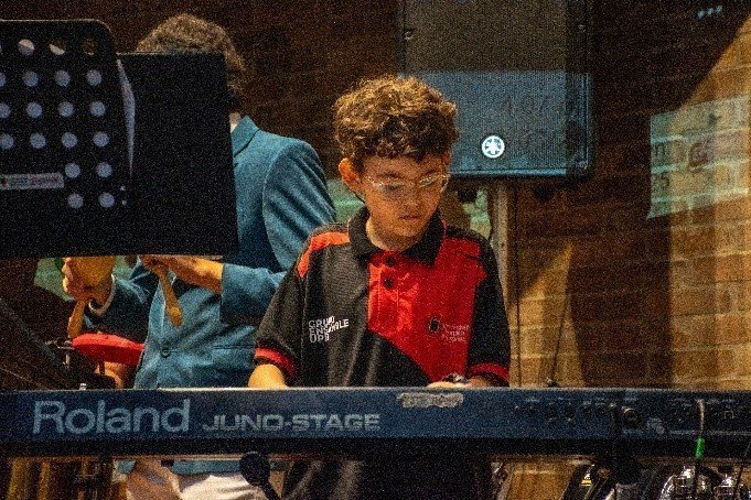 Emilio Restrepo en el piano