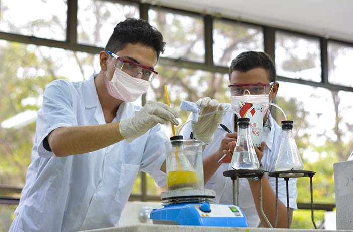 Investigación en el Colegio de la UPB