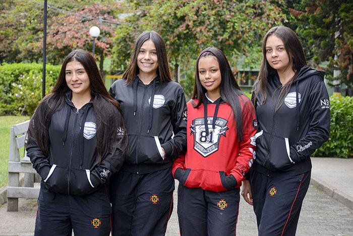 Estudiantes investigadoras de izquierda a derecha: Laura Orozco Salazar, Sofía Ramírez Zuleta, Alejandra Bernal Martínez y Valentina Pérez González