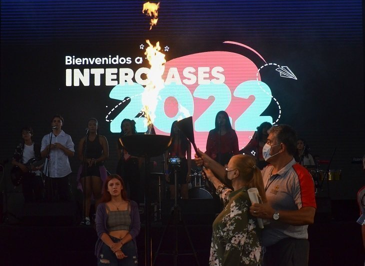 Prendiendo la llama de los interclases