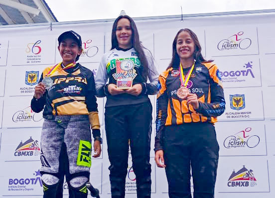 Maria Isabel Garro Úsuga campeona de BMX 