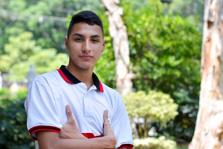 biscrosista Emanuel Acevedo 