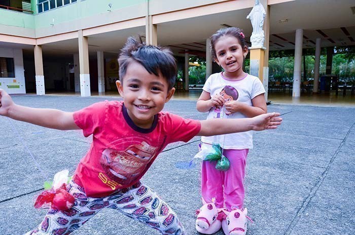 Niños disfrutaron de la Pijamada Fantástica.