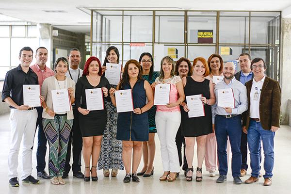 Docentes que recibieron diplomado en CLIL