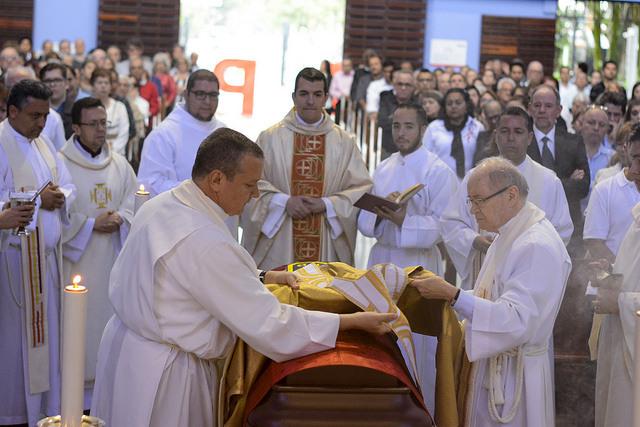 Exequias del Padre Gonzalo Restrepo Villegas
