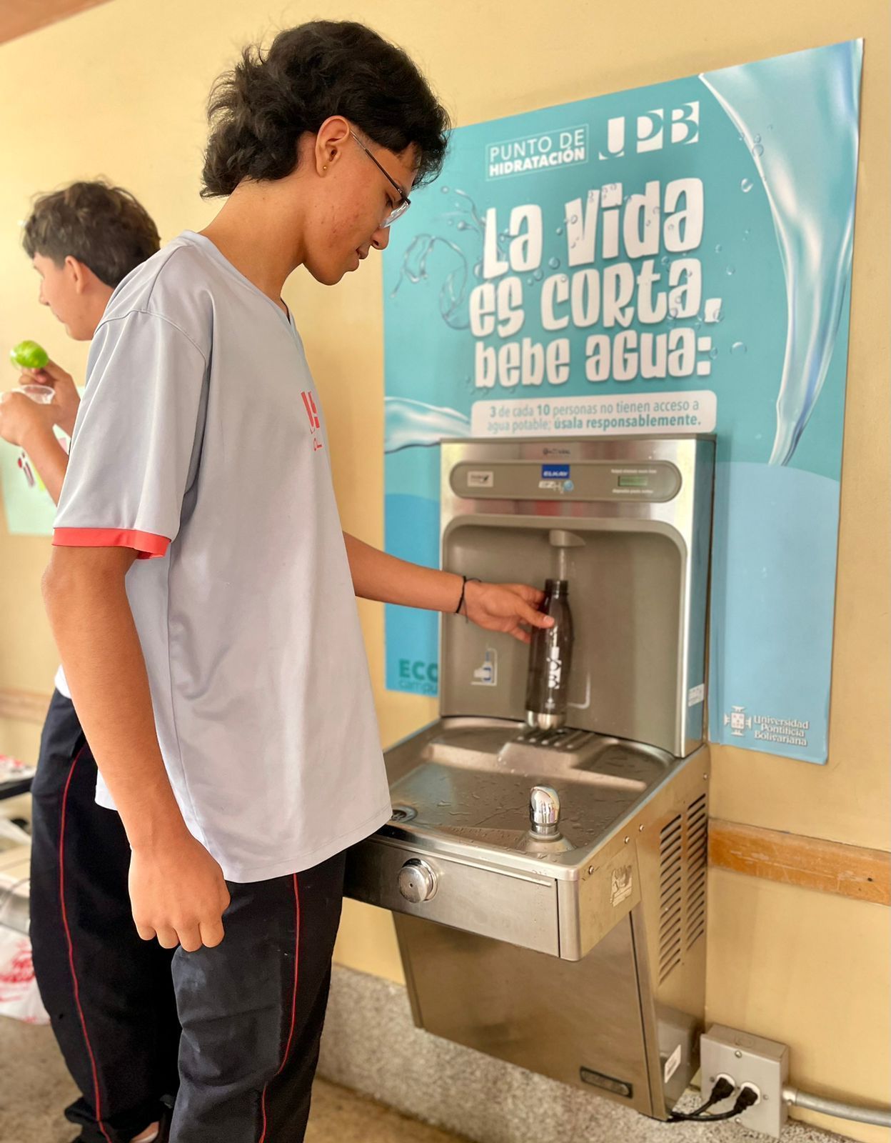 El Colegio de la UPB continúa innovando y buscando nuevas formas de involucrar a la comunidad en prácticas sostenibles, reafirmando su compromiso con un futuro más verde. 