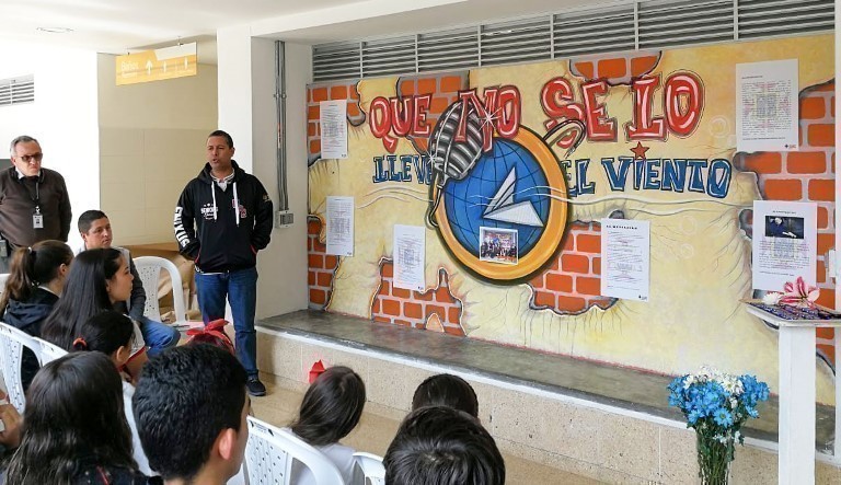 Marinilla inauguró su periódico mural, “Voz Pop”