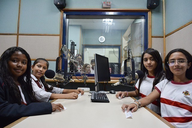 Los estudiantes de Voz a vos visitaron Radio Bolivariana