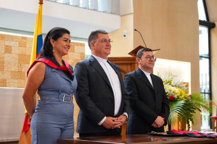 PRESENTACIÓN