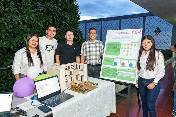 Proyecto expuesto por los estudiantes