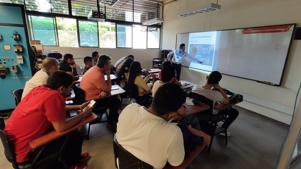 Seminario Internacional Ing. Eléctrica y Electrónica