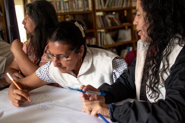 Mujeres en talleres