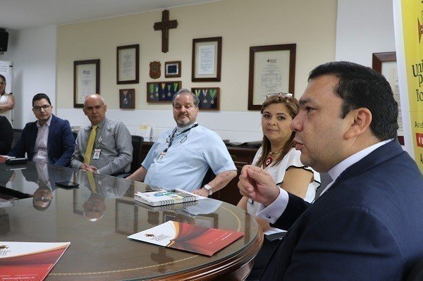 2do Aniversario Rector Gustavo Méndez