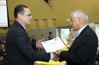 Autores Bolivarianos Bucaramanga