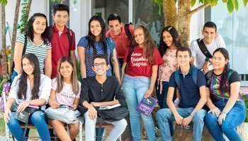 Estudiantes pregrado becados Pa