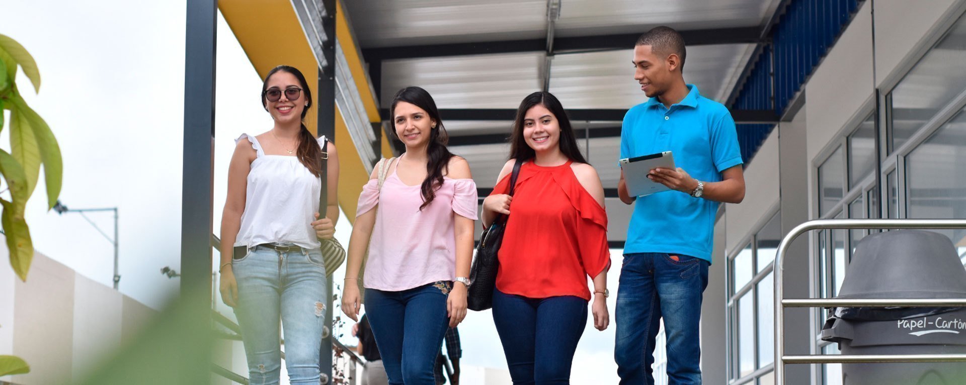 Estudiantes de pregrado de la UPB Montería