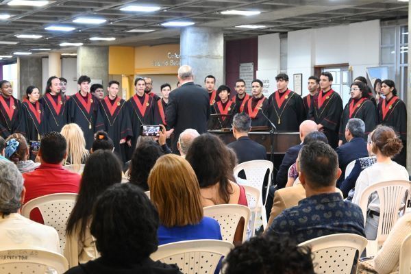 Coro polifónico en el concierto de pascua