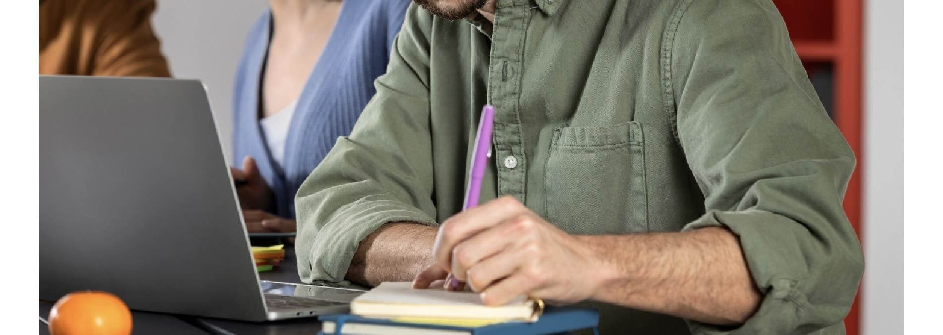 Competencias digitales para docentes y profesionales de áreas afines