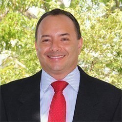 Víctor Valle, vicerrector asuntos administrativos y económicos Montería