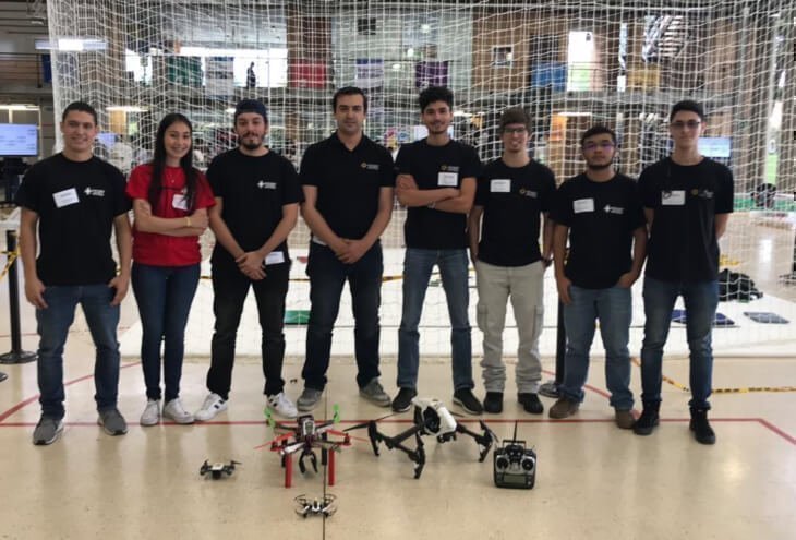 Equipo ganador de olimpiadas de drones ECIBOT 2018