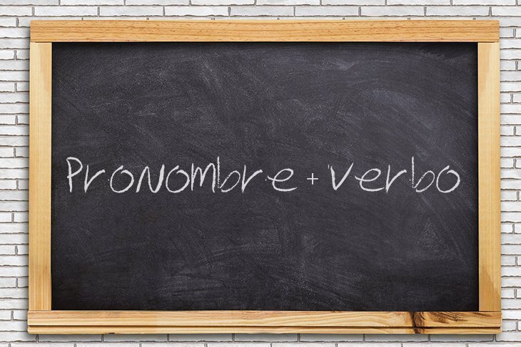 tablero con la frase pronombre + verbo