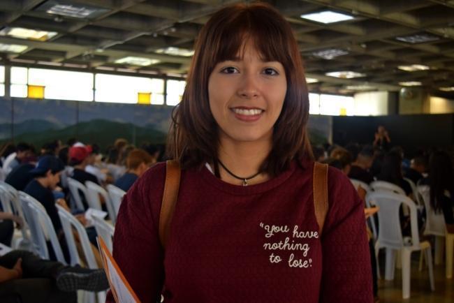 Estudiante posando en jornadas de inducción 2017 1