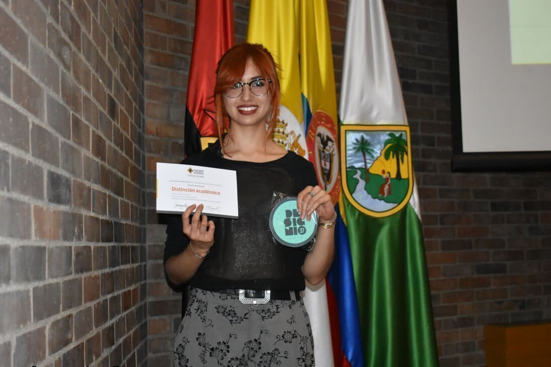 Daniela Sierra Alzate, estudiante distinguida de la Facultad de Diseño Gráfico 