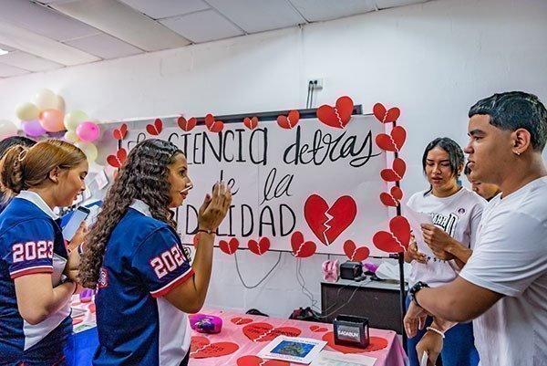 Estudiantes en actividad de facultades