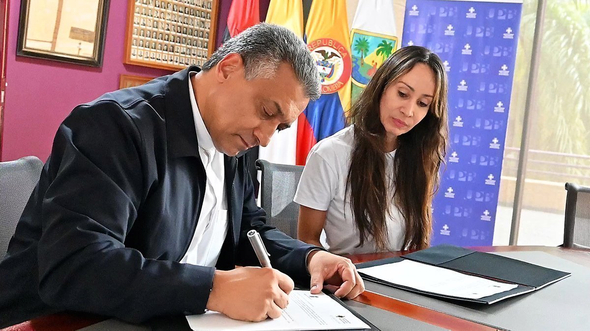 Firma memorando de entendimiento