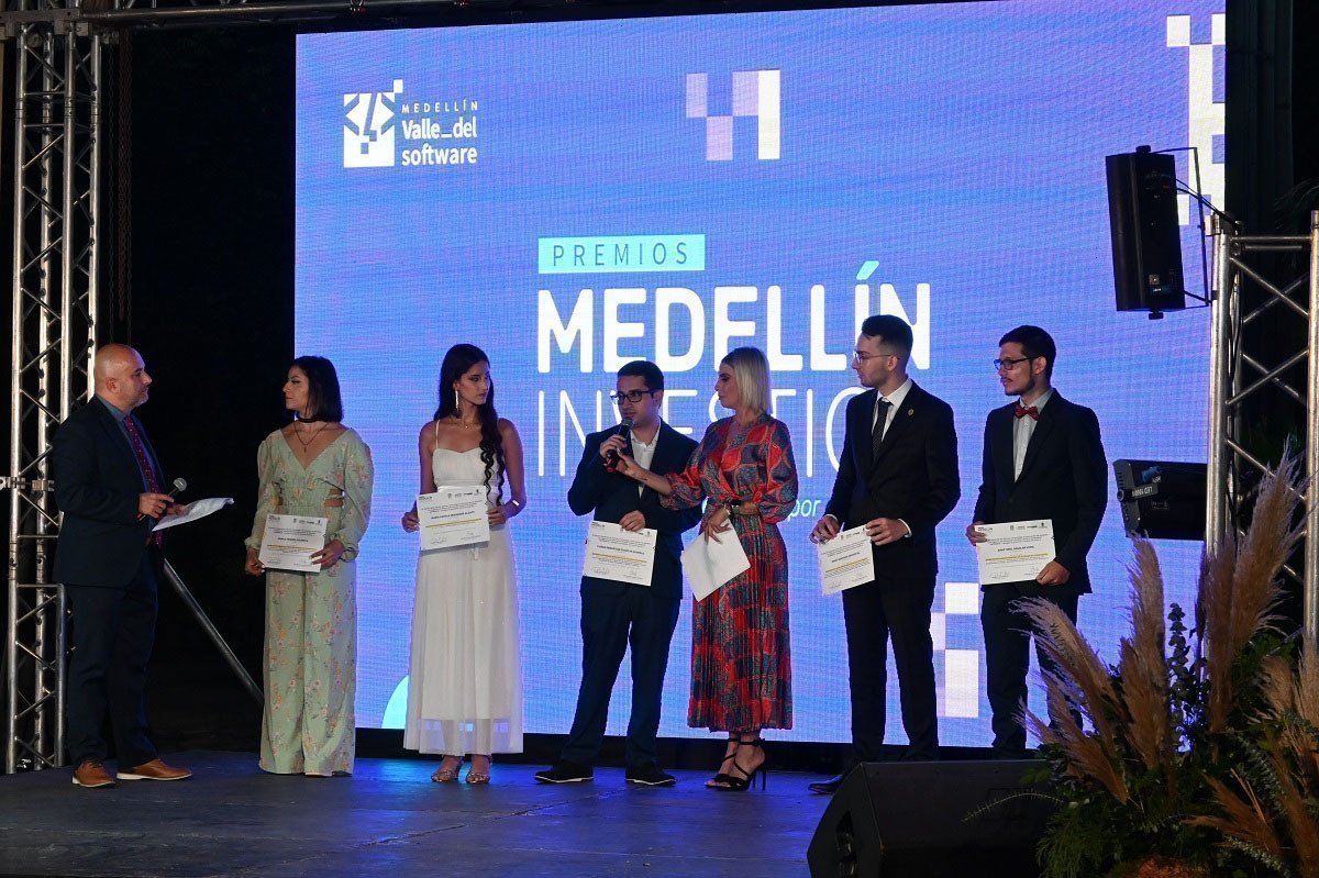 Premios Medellín Investiga