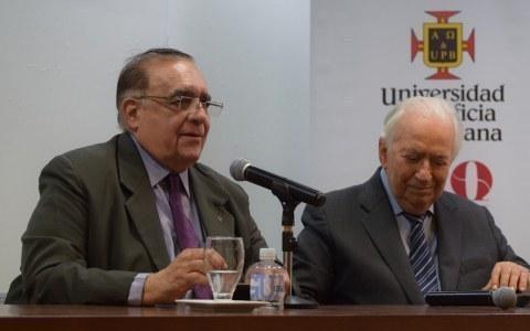 Belisario Betancur con el Rector de la UPB