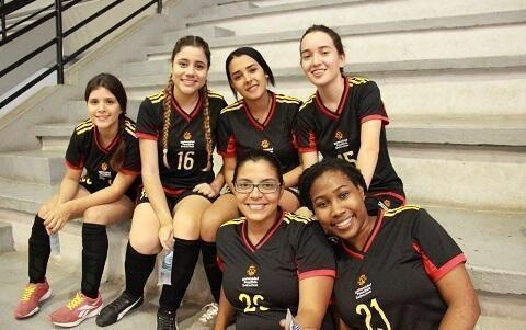 Integrantes del equipo femenino de la UPB Palmira