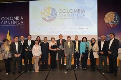 El equipo de las 4 alianzas de Colombia Científica en la entrega del aval por parte de Ministerio de Educación Nacional, el Ministerio de Comercio, Industria y Turismo, Icetex y Colciencias.
