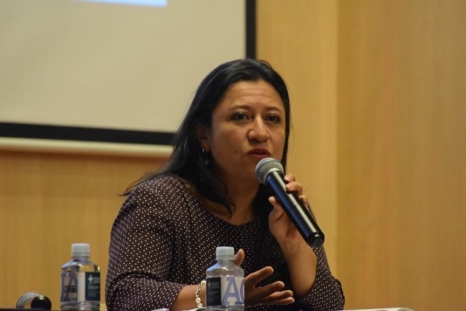 Gloria Castrillón