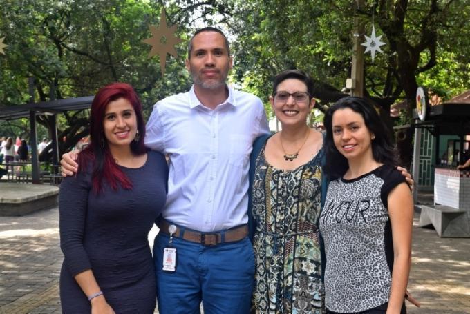 Grupo ganador catagería educación Antioquia Piensa en Grande