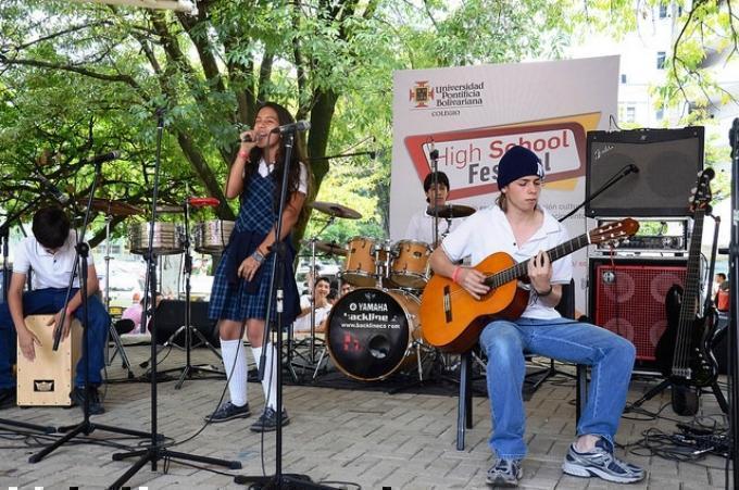 High School Festival en el Campus Laureles