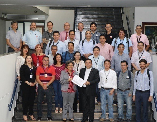 INGENIEROS CIVILES