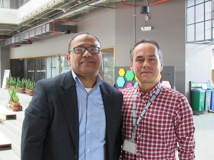 Guillermo Echeverri, decano de la Escuela de Educación y Pedagogía de la UPB y Juan Guillermo Pérez