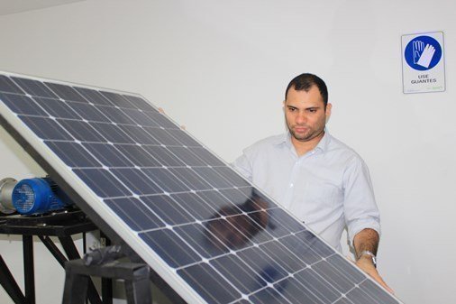 Adecuamos laboratorios y construimos el laboratorio de Energías Renovables