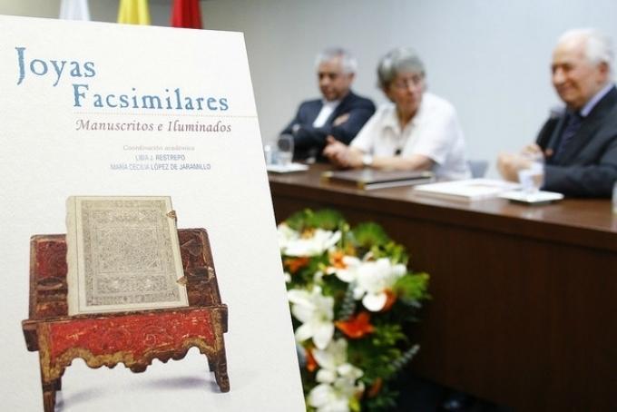 Libro Joyas Facsimilares: manuscritos e iluminados.