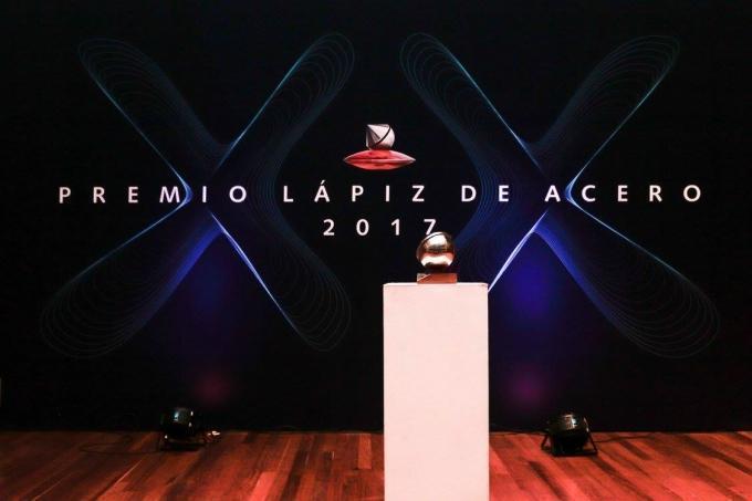 Lápiz de acero 2017