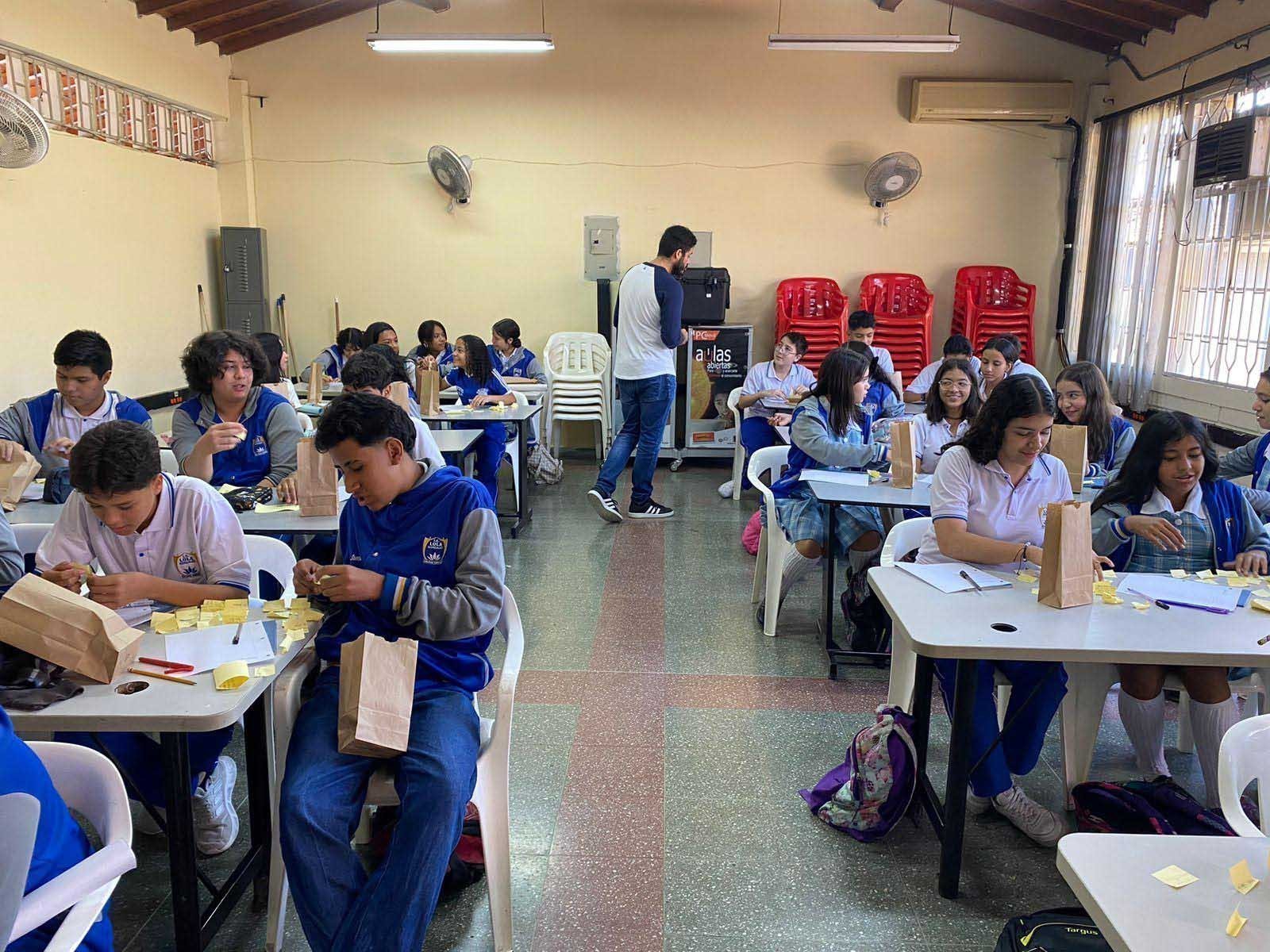 Institución Lola