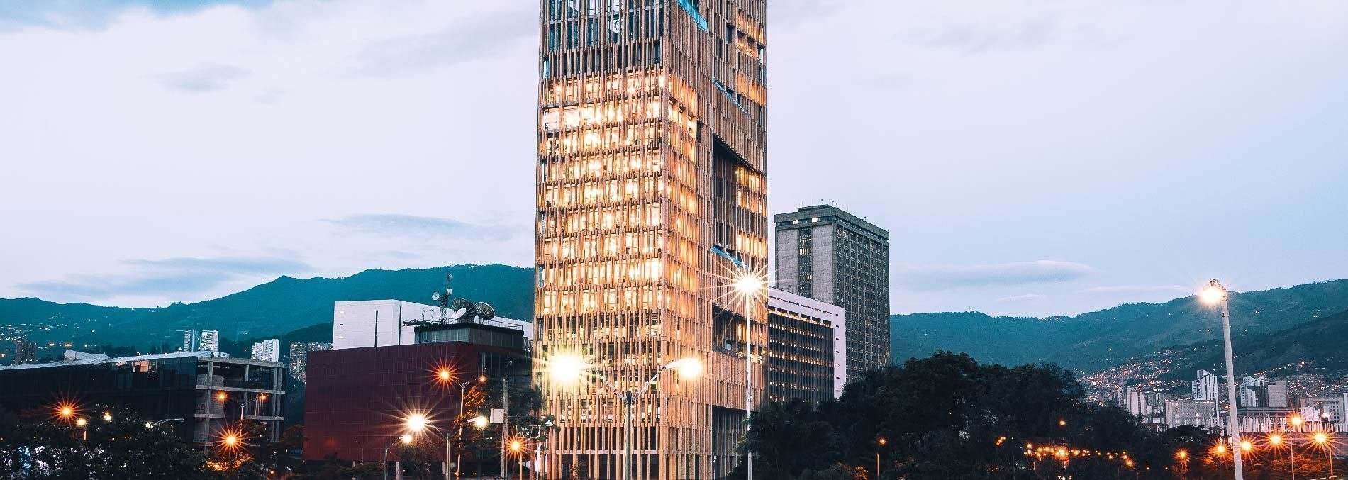 Medellín: histórico, patrimonial y cultural para caminantes