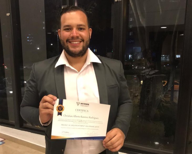 Mejor interno de Colombia, premiado por ASCOFAME