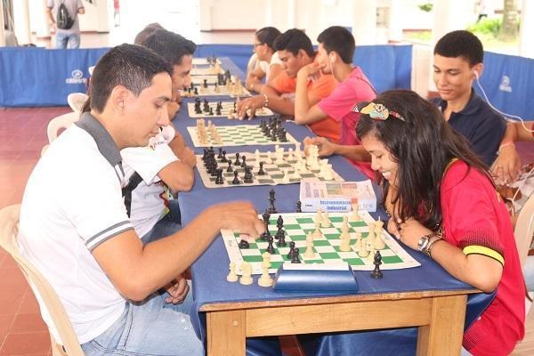 IMG_MTR_campeones_del_torneo_interfacultades_de_ajedrez