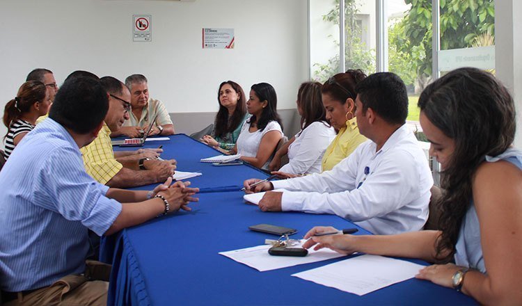 Permanente relación con empresarios y gremios de nuestra región para un desarrollo curricular ajustado a las necesidades del departamento y del país