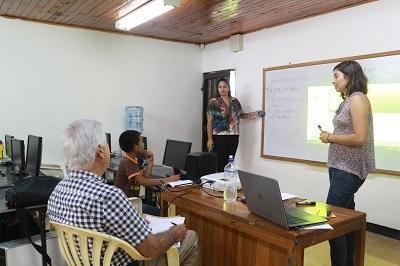 Las estudiantes extranjeras Celina Freitas y Carol Camargos fueron las encargadas de dictar el curso de Portugués durante el primer semestre de 2017